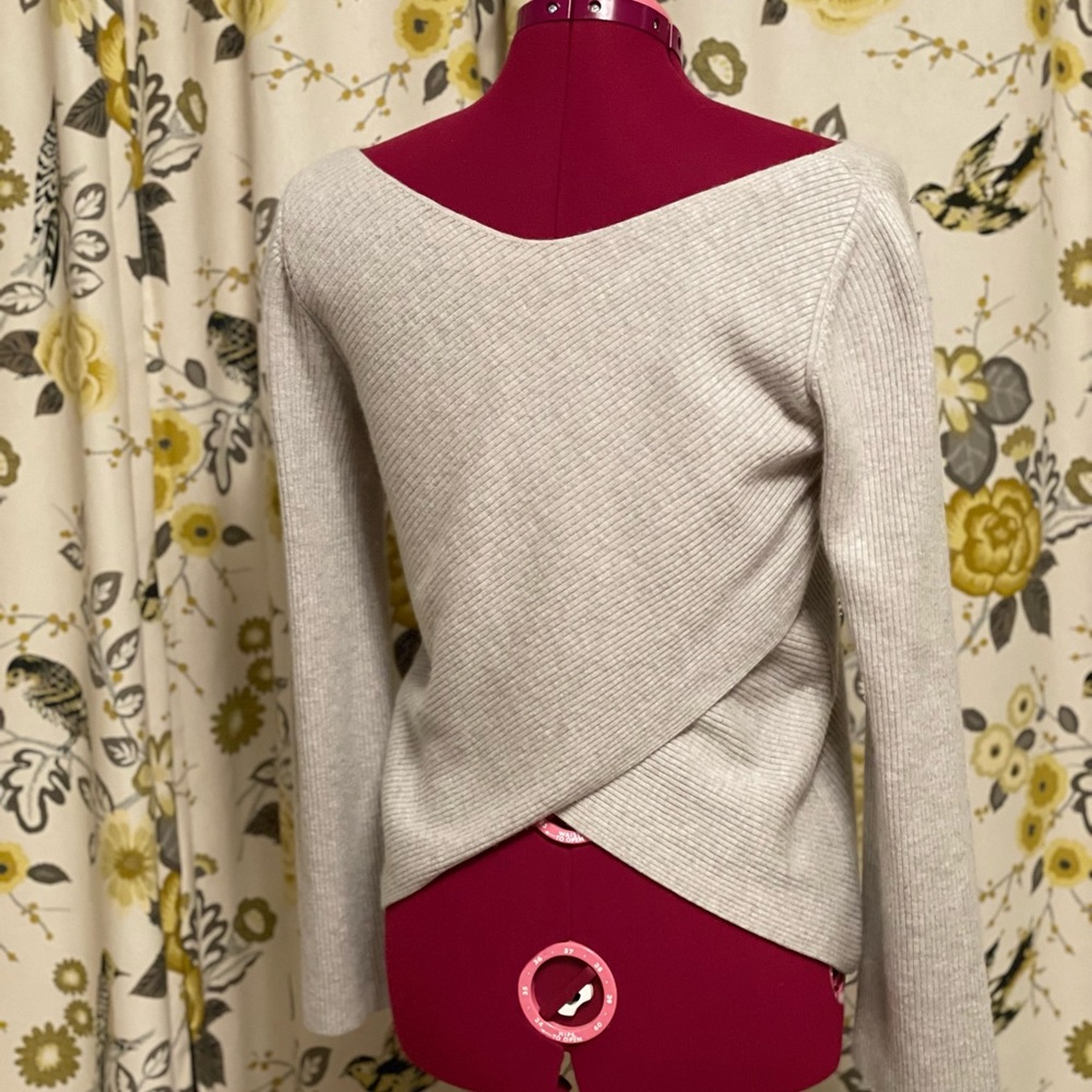 Cross-back Sweater - Babaton